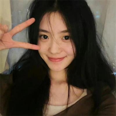 美女荒野逃亡